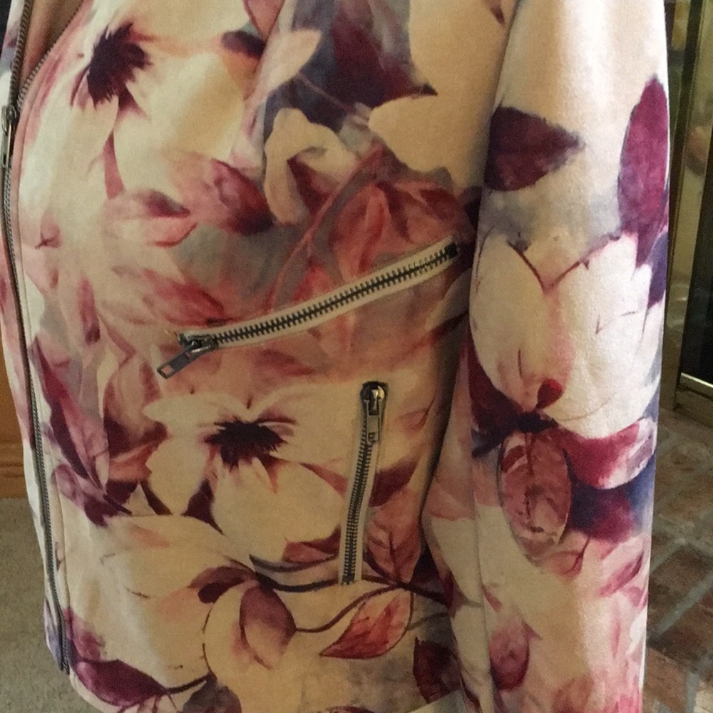 Solitaire jacket- never worn - Picture 3 of 8